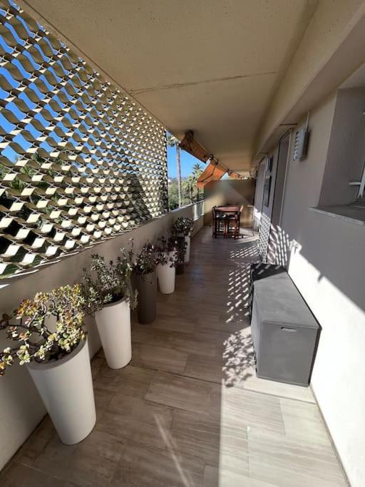 Appartement Avec Terrasse, Vue Jardin Et Piscine อองทีบส์ ภายนอก รูปภาพ